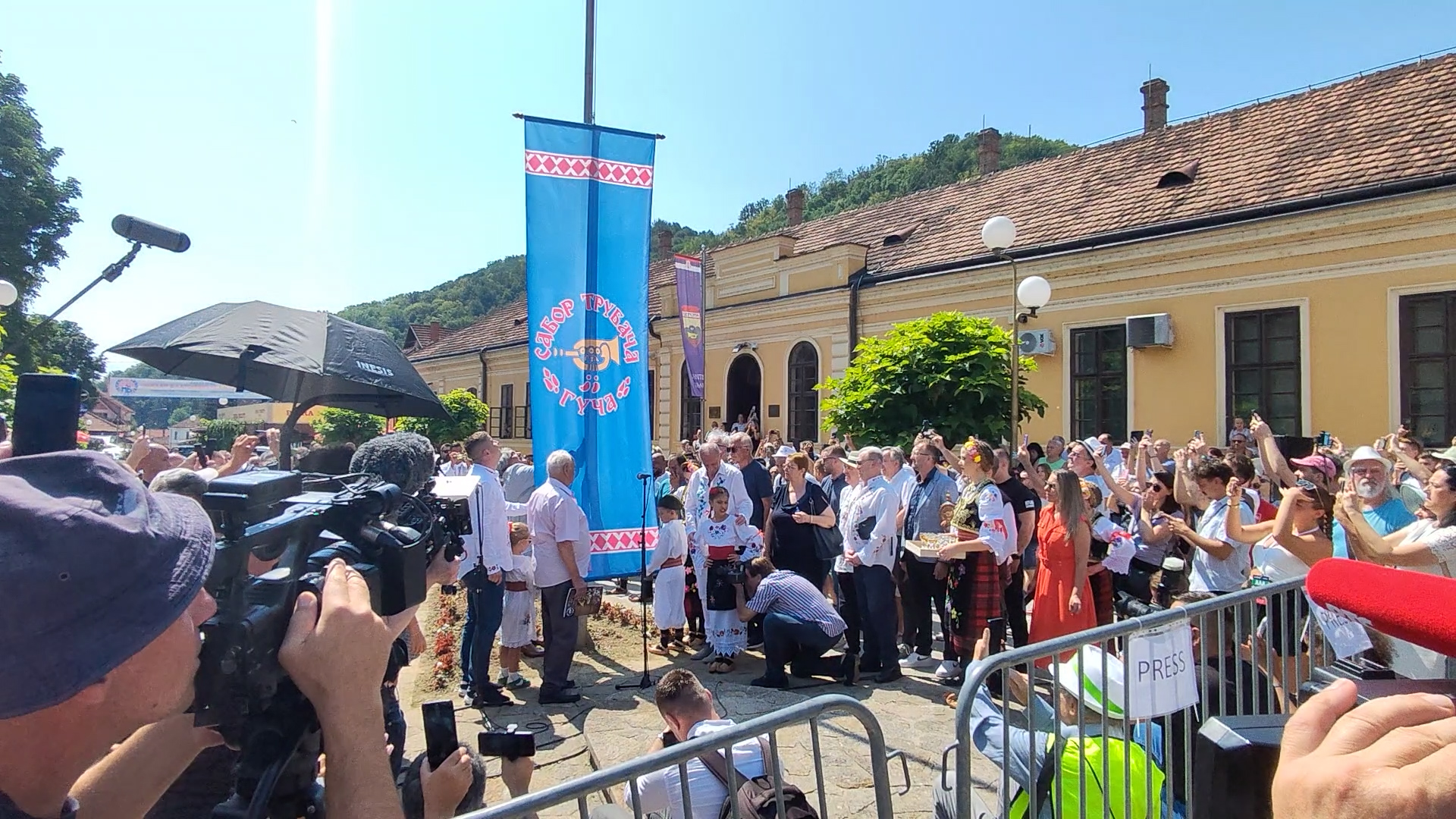 Guca, otvaranje 64. Sabora trubaca u Guci, pokrivanje